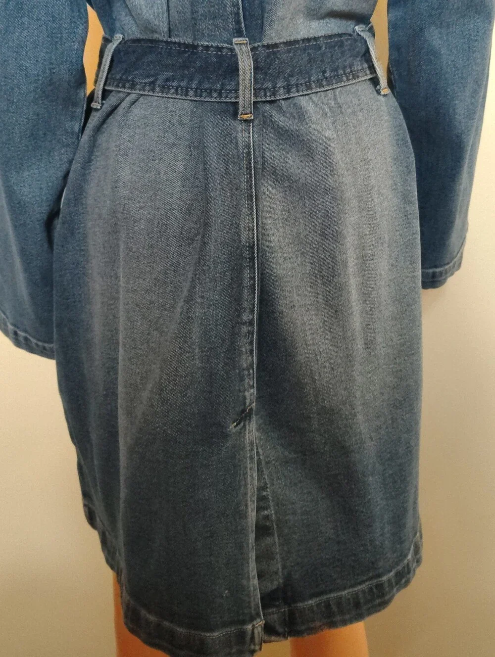 Michael Kors Double-Breasted Denim Trench. Calibluswh Blue. Size L